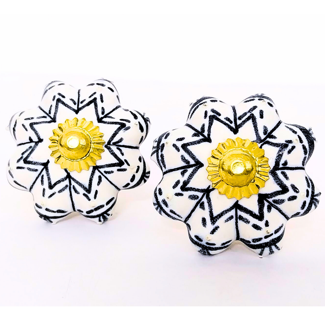 Decorative Ceramic Drawer Knobs with Snowflake Pattern and Gold Accents | Set of 6 White Round Cabinet Pulls | Handcrafted Vintage-Style Handles for Drawers