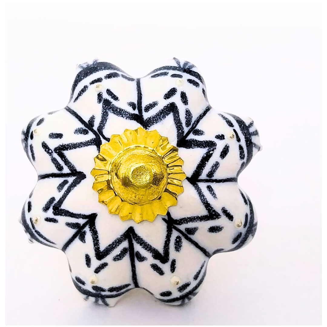 Decorative Ceramic Drawer Knobs with Snowflake Pattern and Gold Accents | Set of 6 White Round Cabinet Pulls | Handcrafted Vintage-Style Handles for Drawers