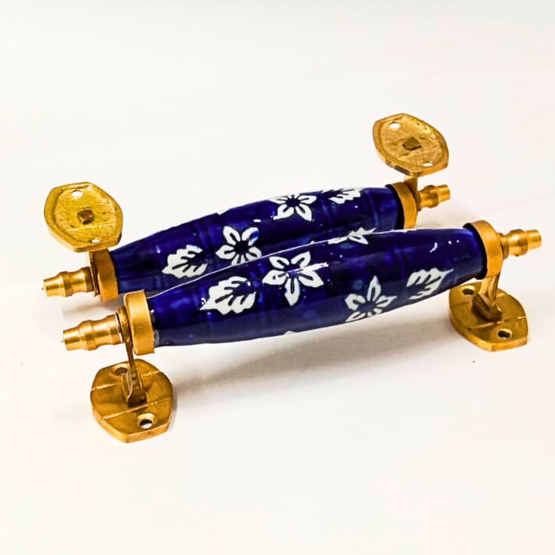 Ceramic Door Handles – Set of 2, Medium Size, White & Blue Decorative Pull Knobs for Cabinets, Drawers, and Furniture (Blue & White)