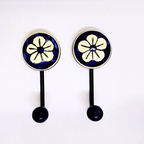 Decorative Ceramic Curtain Rod Hooks with Floral Design – Navy Blue & White, Set of 2, Elegant Wall Hooks for Drapes or Curtains