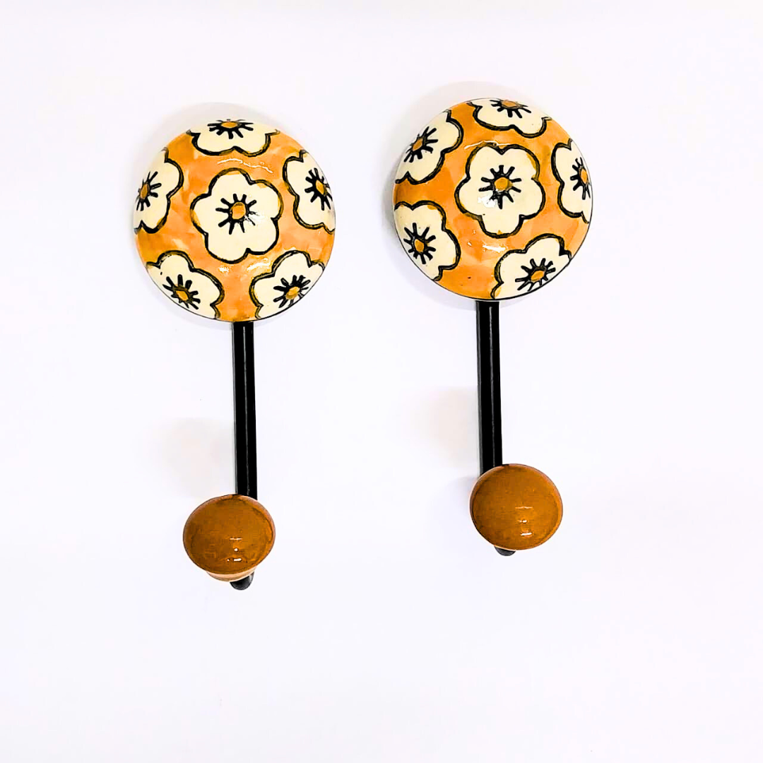 Decorative Ceramic Wall Hooks with Floral Pattern | Orange and White | Set of 2 Handcrafted Metal & Ceramic Wall Hangers for Keys, Coats, Towels & Home Décor (Color May Vary)