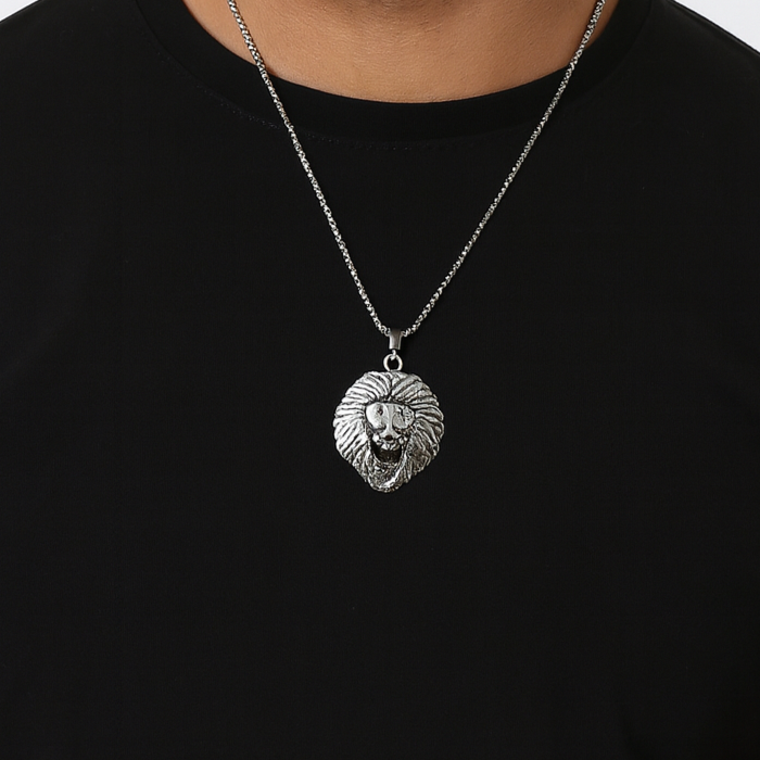 Silver lion pendant chain for men