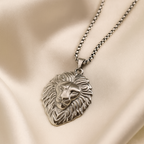 Silver lion pendant chain for men