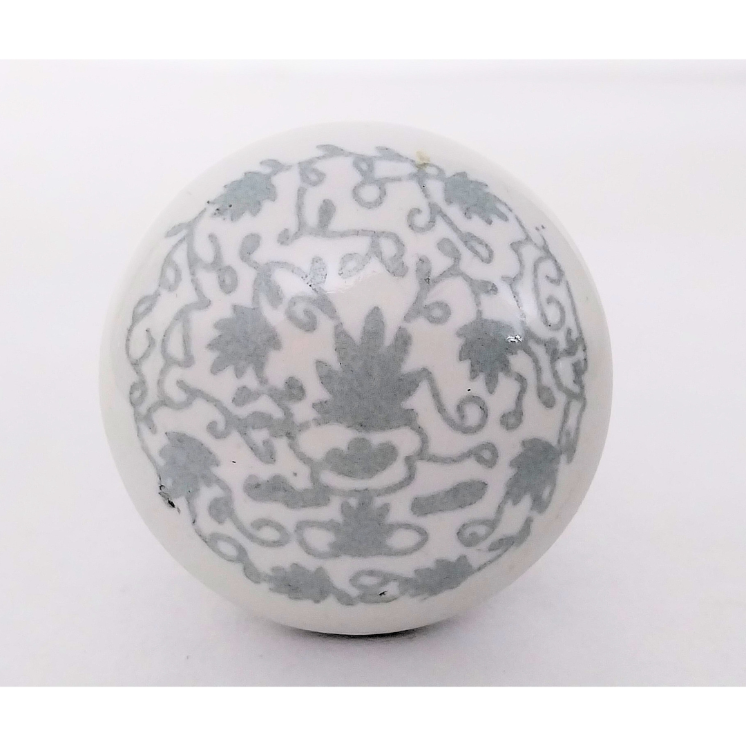 Decorative Ceramic Drawer Knobs with Grey Floral Pattern | White Cabinet Pulls with Metal Hardware | Handcrafted Drawer Handles for Cupboards, Wardrobes & Dressers (Set of 6)